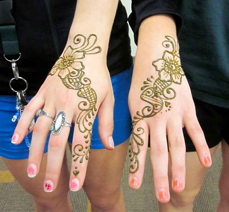 Henna Artist